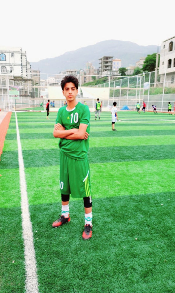 abdalgni mnssor alshenini